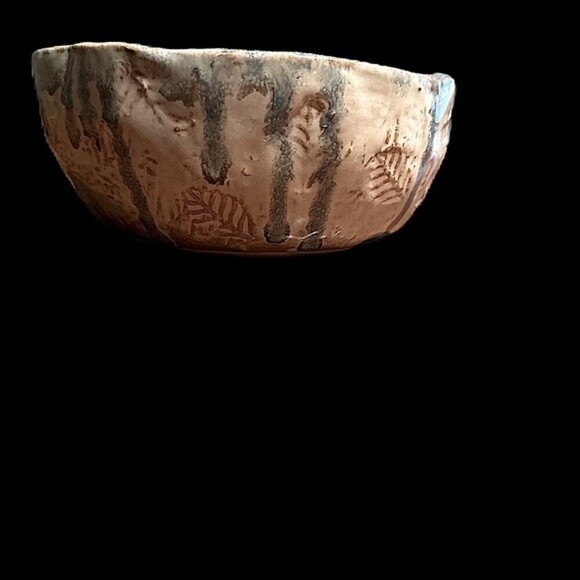 Vintage Pottery Drip Glazed With A Leaf Pattern Design &‎ Artist Signed - Picture 9 of 11